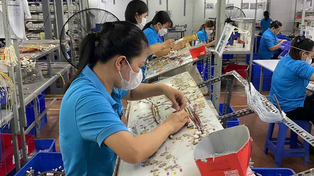 ベトナム協力工場製造風景