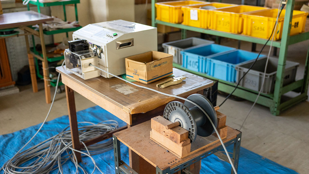 ワイヤーハーネス製造-カット